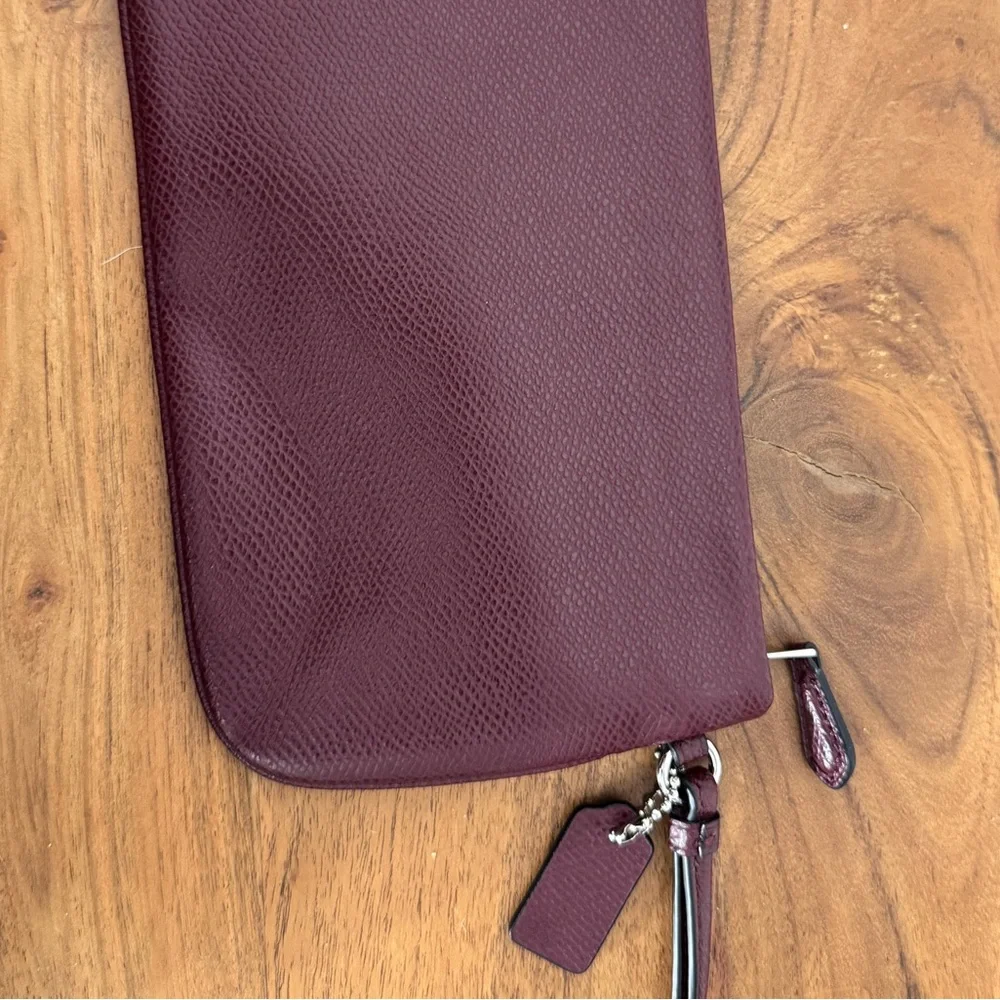 Coach Leather Wristlet- Large - Picture 3 of 5